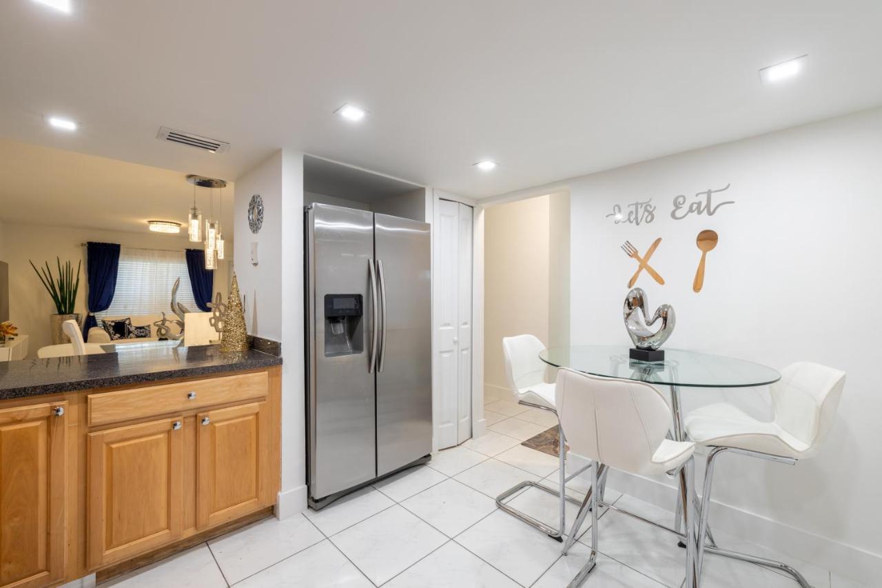 Luxurious And Cozy Townhouse 3 Bedrooms 2.5 Bath ไมอามี ภายนอก รูปภาพ